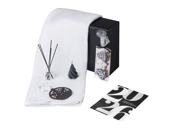 Подарочный набор «Re:Home» с пледом, свечой и диффузором